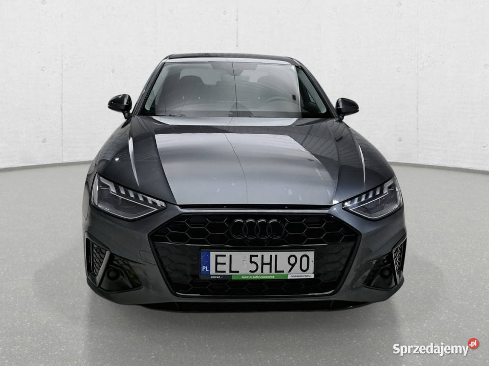 Audi A4 Limousine B9 2015 Komorniki