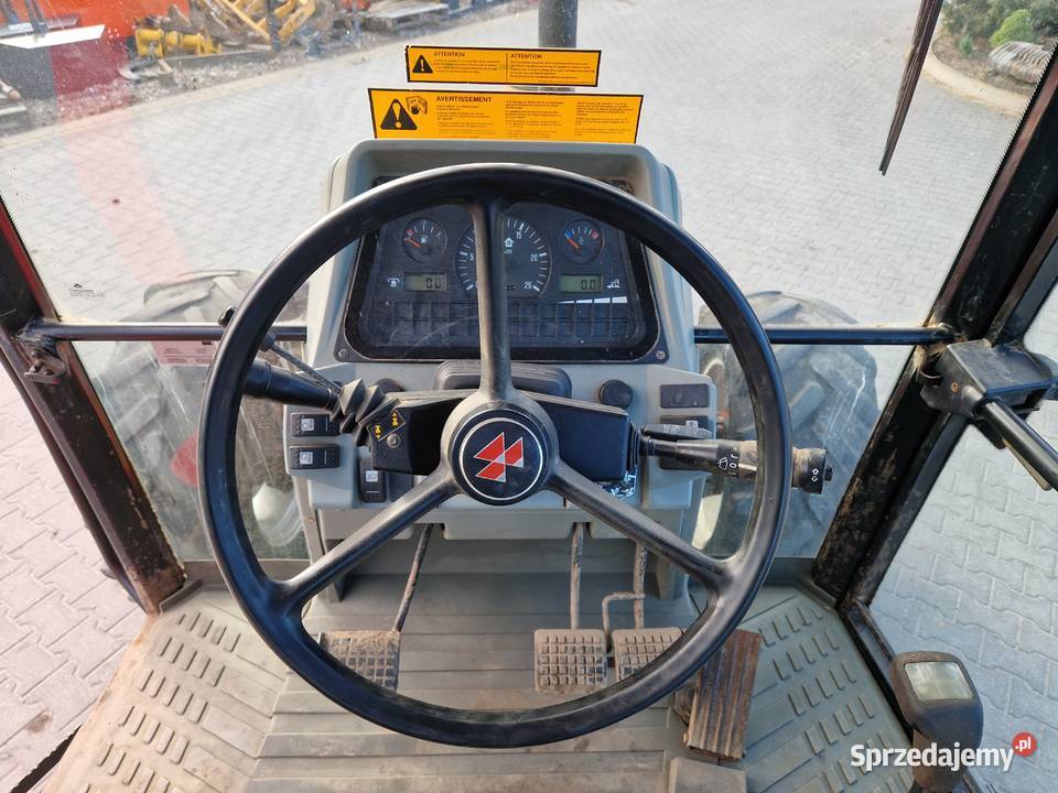 Massey Ferguson 6120 MF 5435 Renault 3070 Laskowiec
