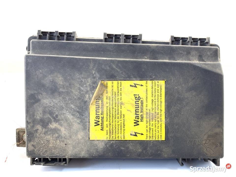 SKRZYNKA BEZPIECZNIKÓW OPEL ZAFIRA B 743381 osobowe