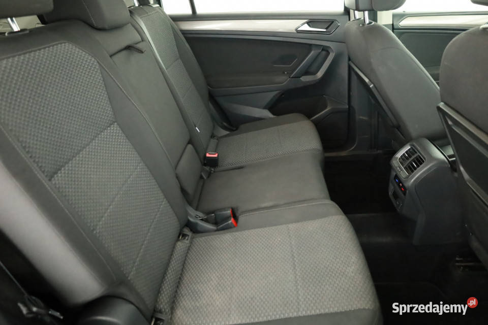 VW Tiguan Allspace 14 TSI asystent pasa ruchu mazowieckie Piaseczno