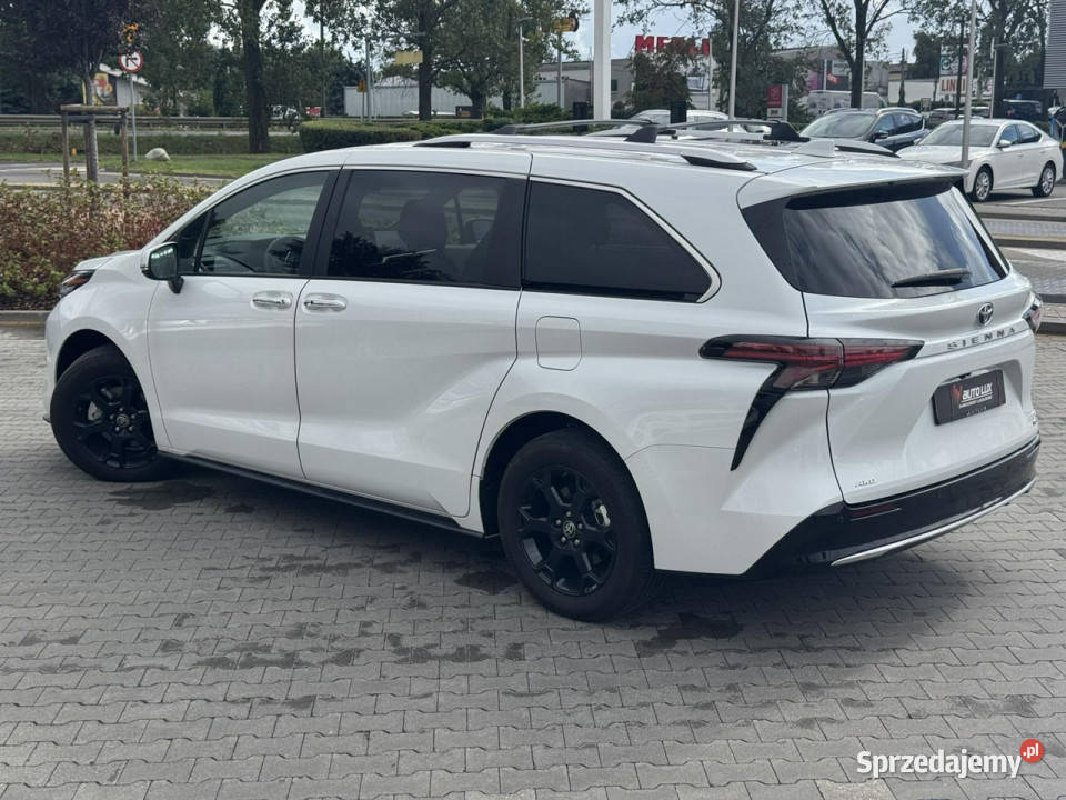 Toyota Sienna Platinium AWD Hybrid Najbogatsze automatyczna sprzedam