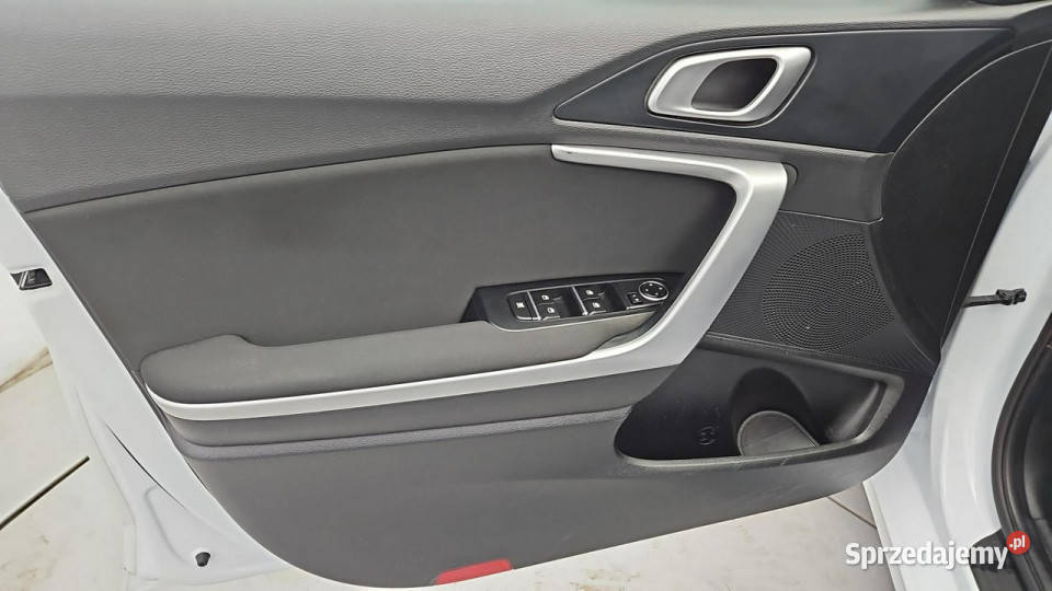 Kia Ceed 15 TGDI M Z Polskiego Salonu Faktura Rok produkcji 2022 Warszawa