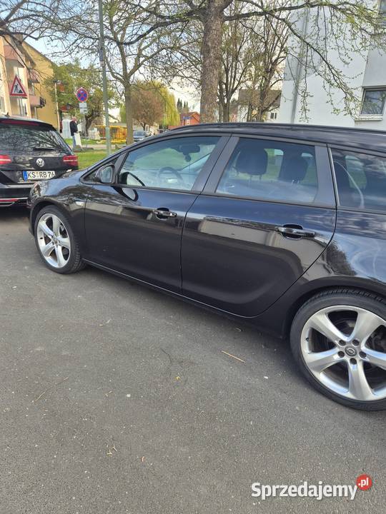 Opel Astra J zamienię na przyczepę kempingową Bolesławiec sprzedam