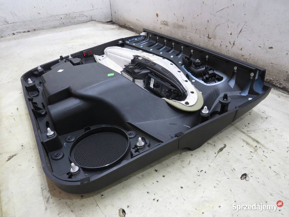 TAPICERKA DRZWI PRAWY PRZÓD FORD KUGA MK2
