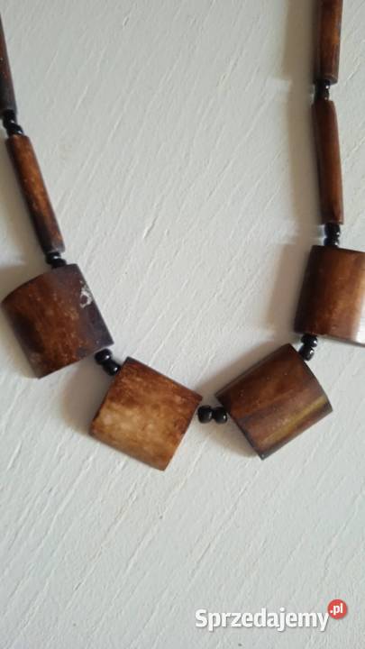 NASZYJNIKI Z EKOLOGICZNEJ KOŚCI I KORALIKÓW