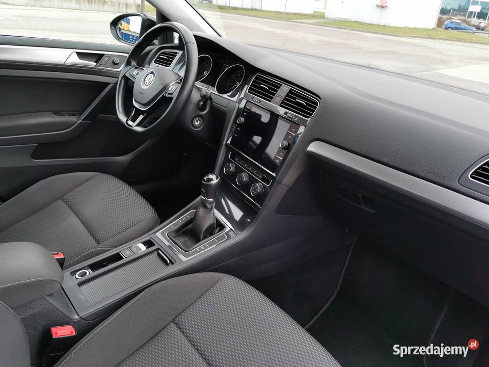 Golf ładny stan Marki