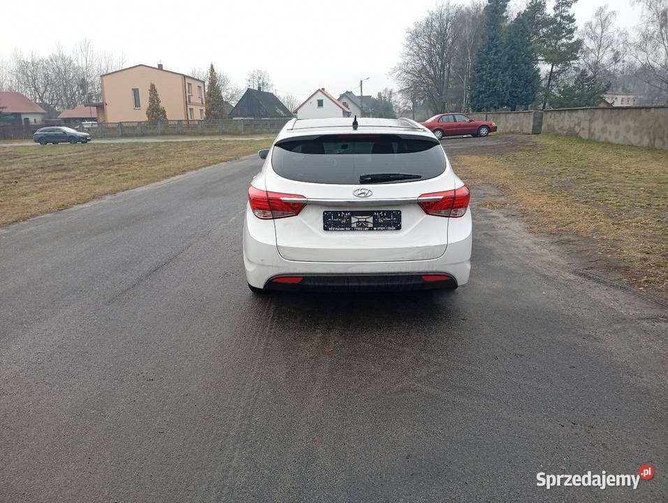 Hyundai i40 Bezwypadkowy Nowe opony Stan MP3 Praszka