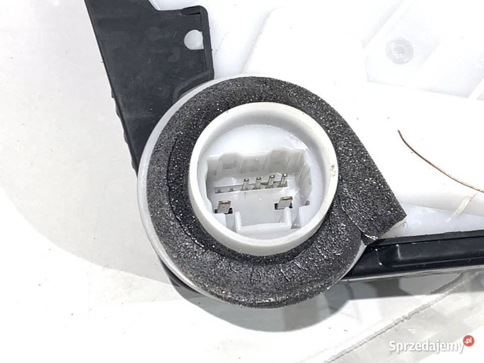 ZAMEK DRZWI PRAWY PRZÓD HONDA CRV V SUV M7311110