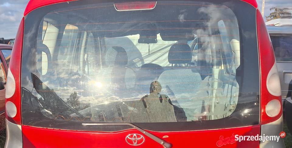 Lampy Tył Toyota Yaris Verso osobowe