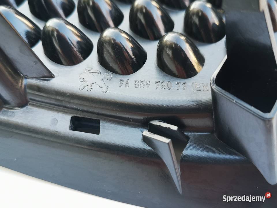 Oryginalny emblemat logo PEUGEOT 3008 9685973077 sprzedam