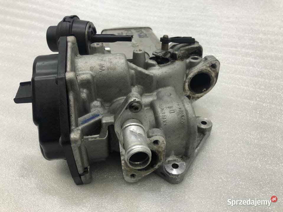 CHŁODNICA EGR AUDI Q5 20 TDI 03L131512BG osobowe sprzedam