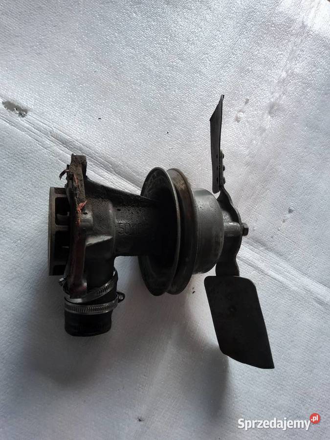 Pompa wody do Ursusa C 330 C 328 kompletna stan Silnik i osprzęt lubelskie Parczew