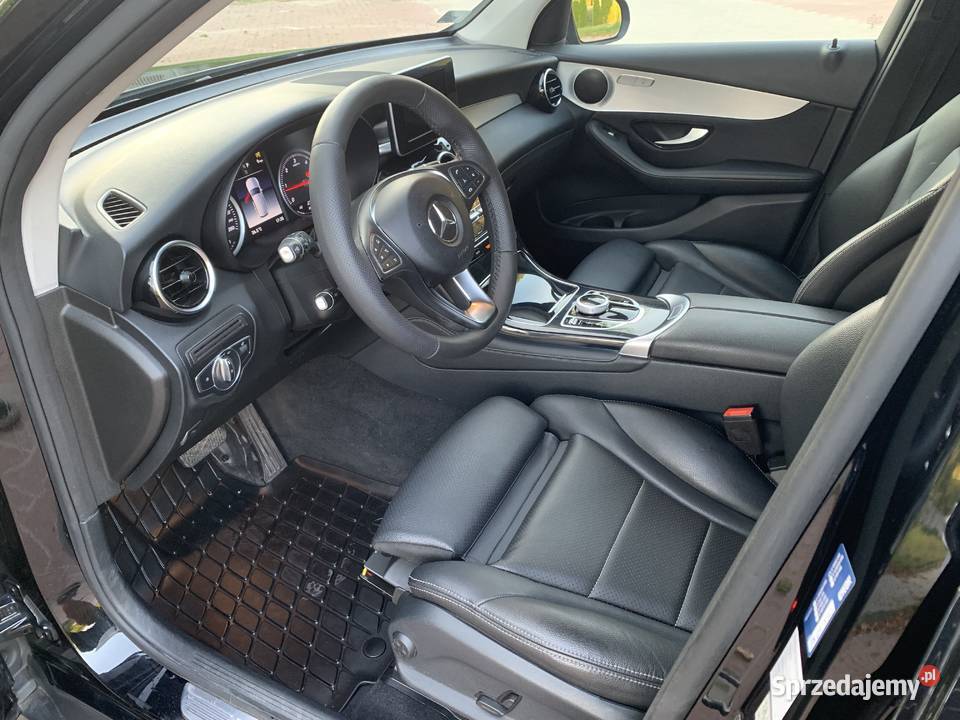Mercedes GLC 220d 4 matic 9G salon pierwszy Józefów