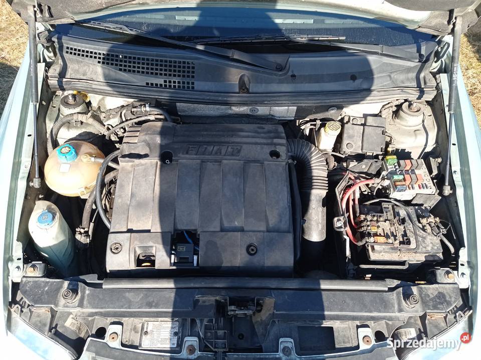 Fiat Stilo 16 76 kW 2002 r dawca części wielkopolskie Szklarka Myślniewska
