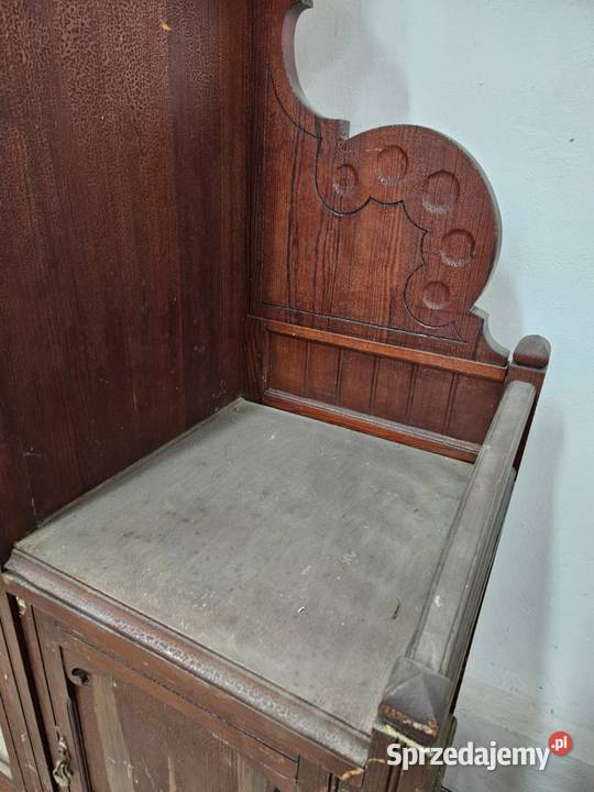 Stara szafa do przedpokoju holu