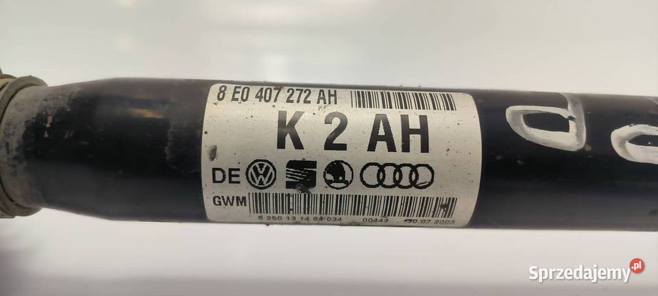 PÓŁOŚ PRAWA PRZÓD AUDI A4 B6 8E0407272AH osobowe Pozostałe Lipno sprzedam