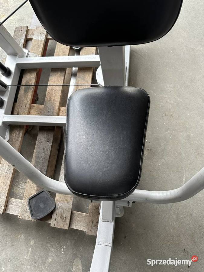 Maszyna na klatkę piersiową Chest Press Wałcz sprzedam