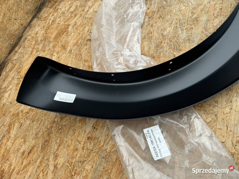 Listwa błotnika tył prawa rh Ford ranger V 5 Sieraków