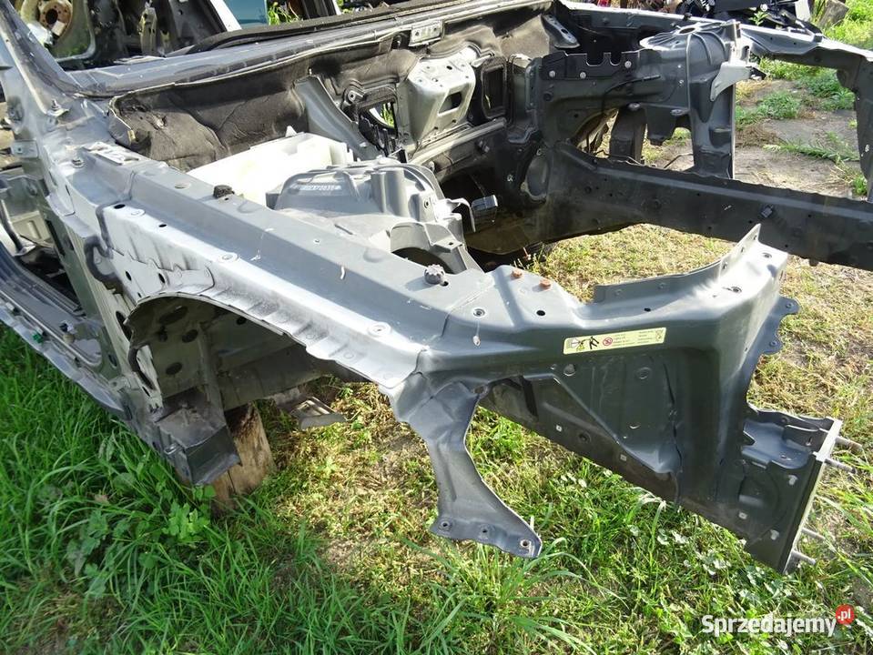 BMW E60 E61 przód karoserii wzmocnienia ćwiartka Parcice