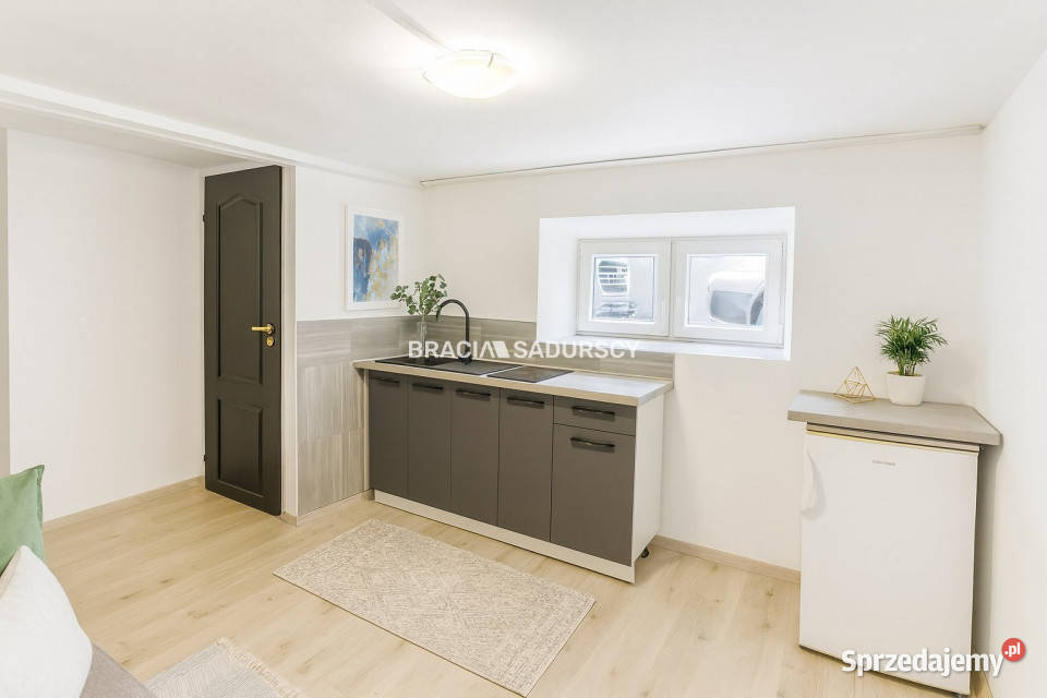 Wynajmę mieszkanie Kraków Bronowicka 155m2 1 pok Rok budowy 1935