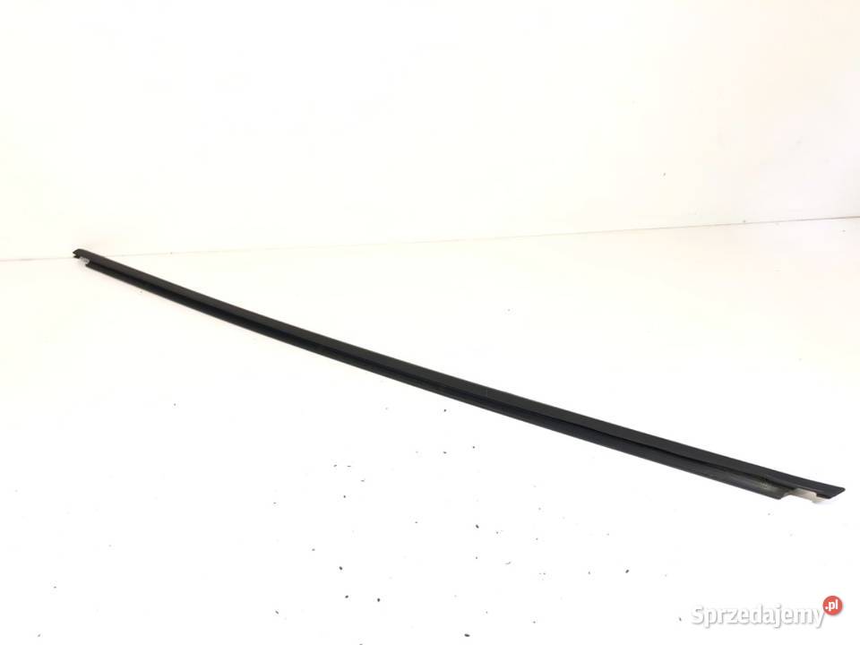 LISTWA ZGARNIAJĄCA TYŁ LEWY VW GOLF VII