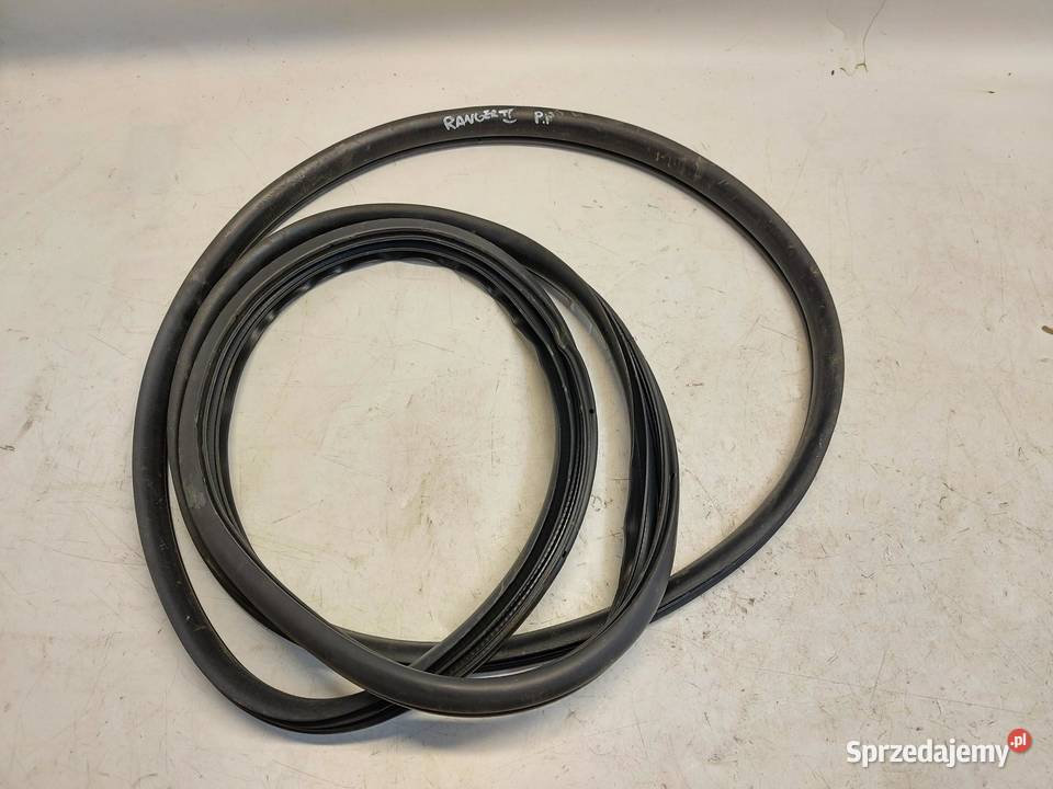 Ford Ranger VI 6 2024r USZCZELKA PRAWY PRZÓD