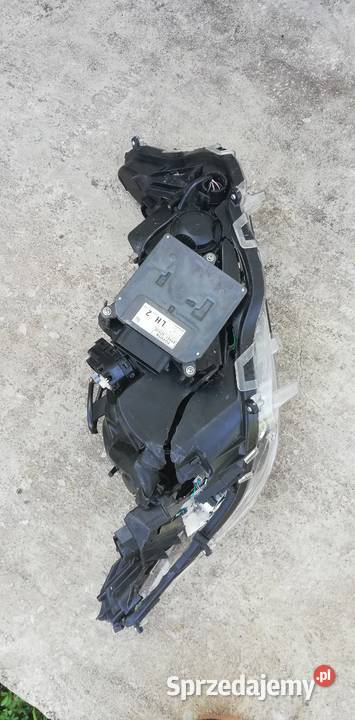 TOYOTA RAV4 V Reflektor Lampa Lewa 1922 FULL LED Poświętne sprzedam