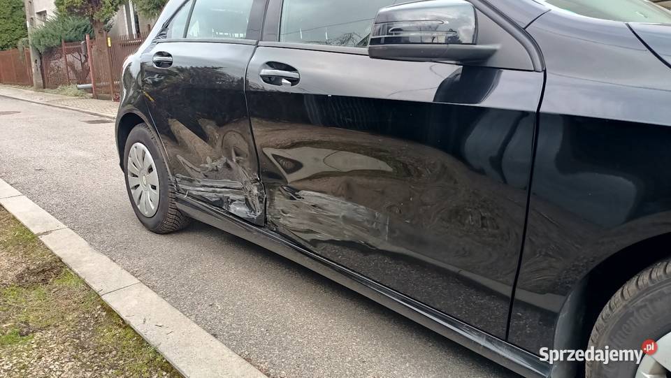 Mercedes A klasa 16 benzyna 65 przebieg Kraków