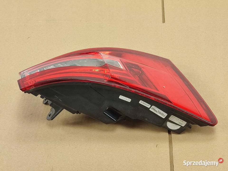 LAMPA LEWY TYŁ SKODA SUPERB III KOMBI 3V5 2015 osobowe