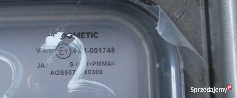 Nowe okno DOMETIC 745 x33 do kampera