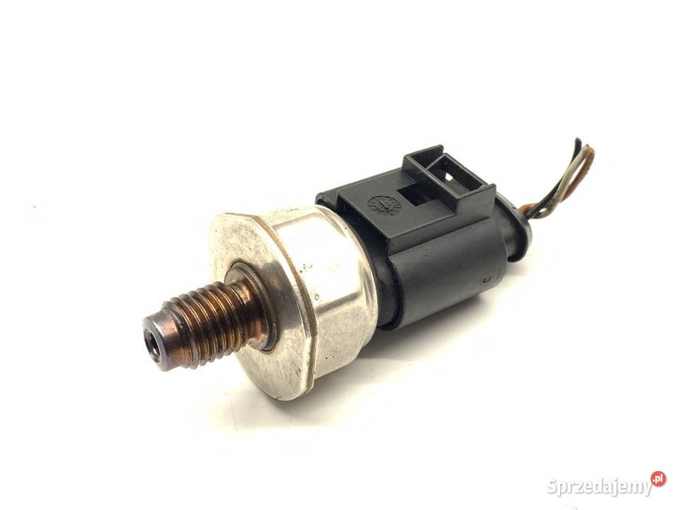 CZUJNIK CIŚNIENIA PALIWA AUDI Q7 4L 059130758E osobowe Czujniki układu paliwowego