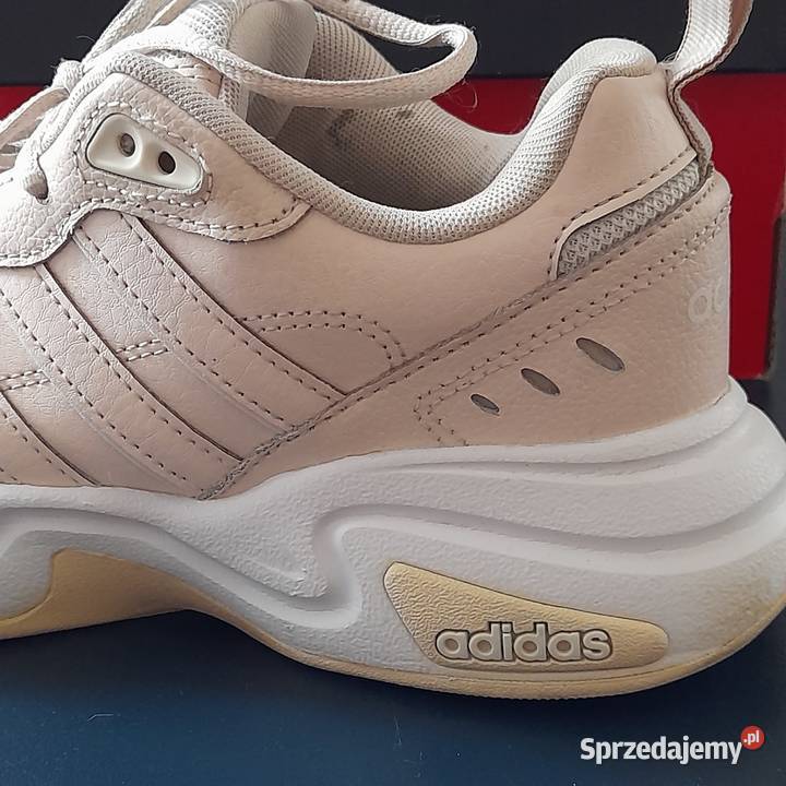 Buty sportoweAdidas Strutter HQ1825 Sneakersy Bogatynia
