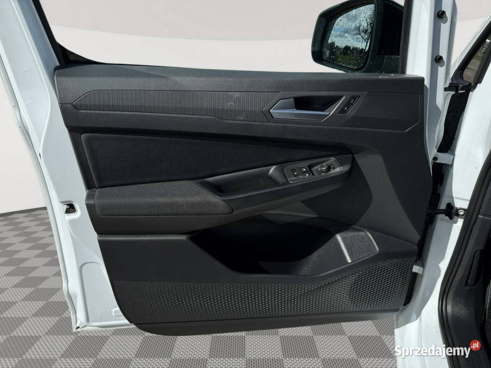Ford Tourneo Connect KK8267820 EcoBlue Titanium manualna