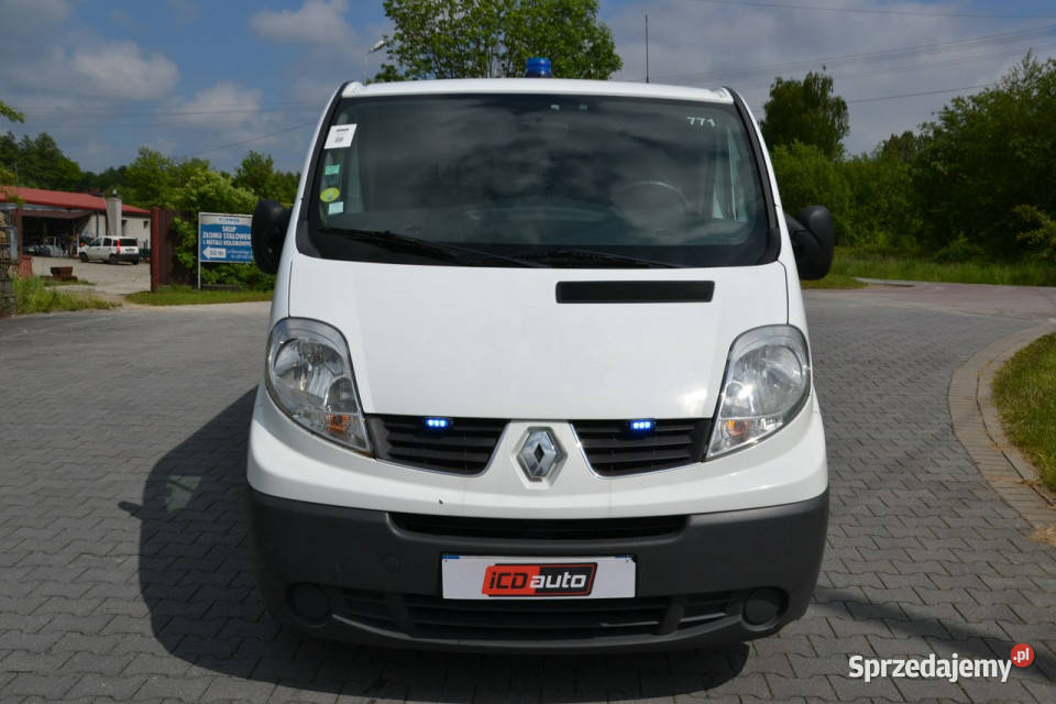 Renault Trafic 20 dci 115 6biegów ambulans Kęty