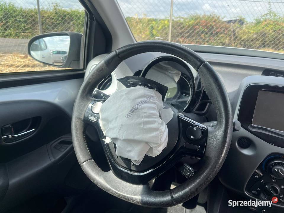 TOYOTA Aygo 10 VVTi 72 XPLAY FB424 Kielce