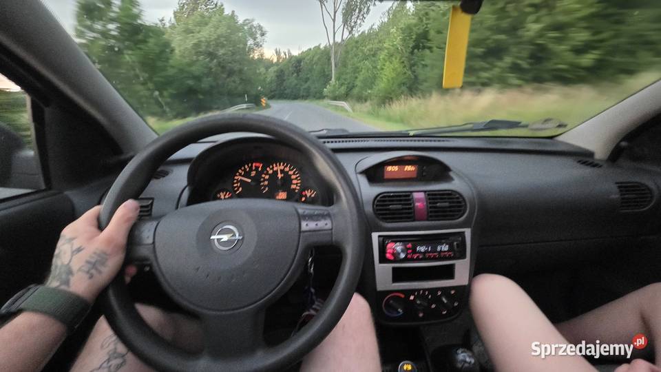 Opel Corsa 2003 17 diesel Hatchback Makowice