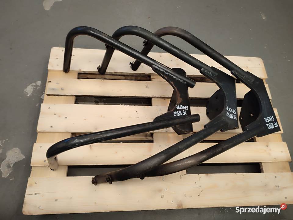 Stelaż błotnika MASSEY FERGUSON 8947 Wilkowo