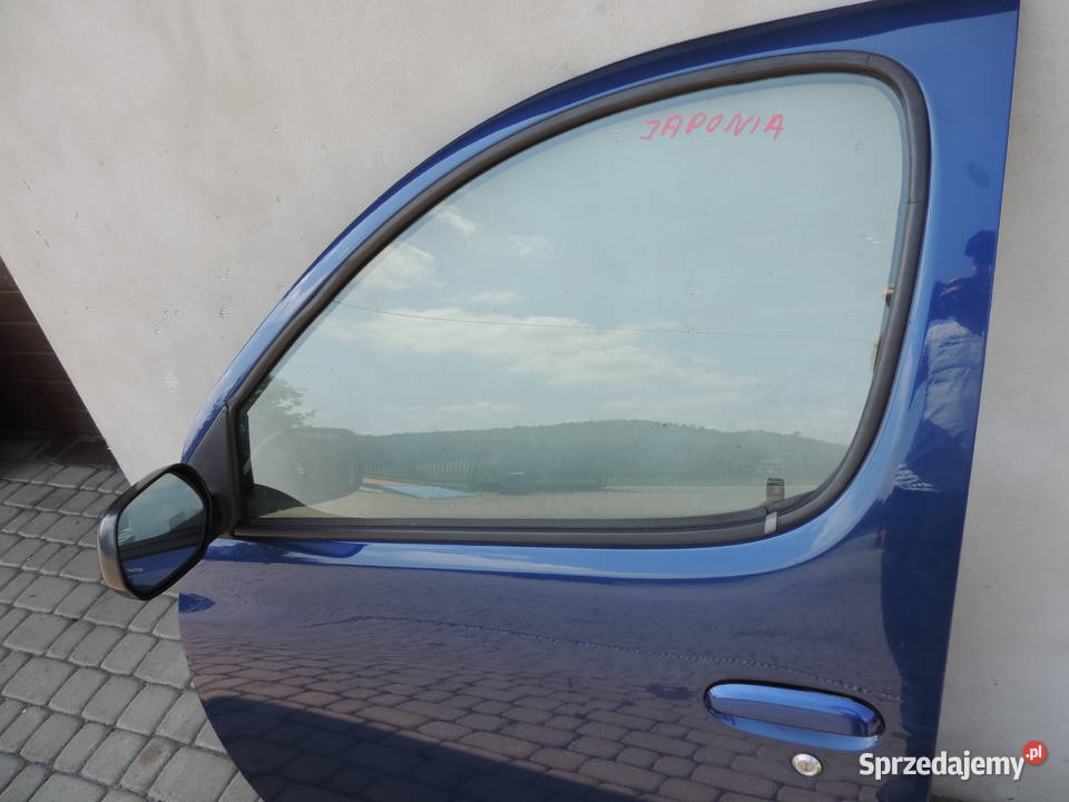 DRZWI LEWY PRZÓD TOYOTA YARIS VERSO 1 8M6 Drzwi małopolskie Nowy Sącz sprzedam