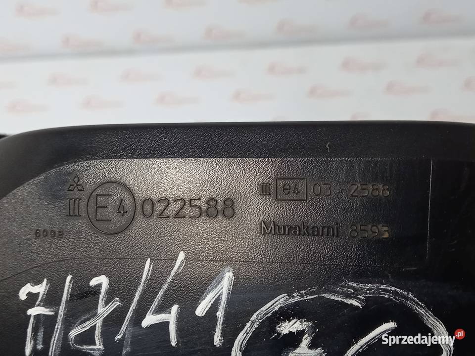 OUTLANDER II 08r lusterko prawe E4022588 ANGLIK sprzedam