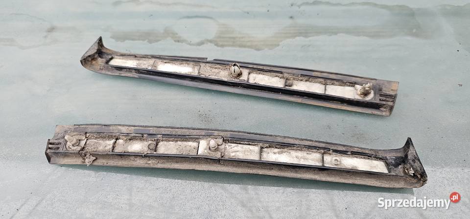 Listwa dolna błotnika mercedes w210 2106902662 Zbąszyń