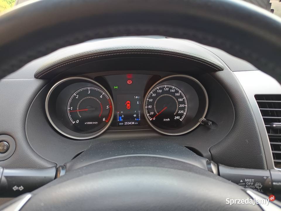 Mitsubishi Outlander 20 4WD serwisowany manualna Rybnik