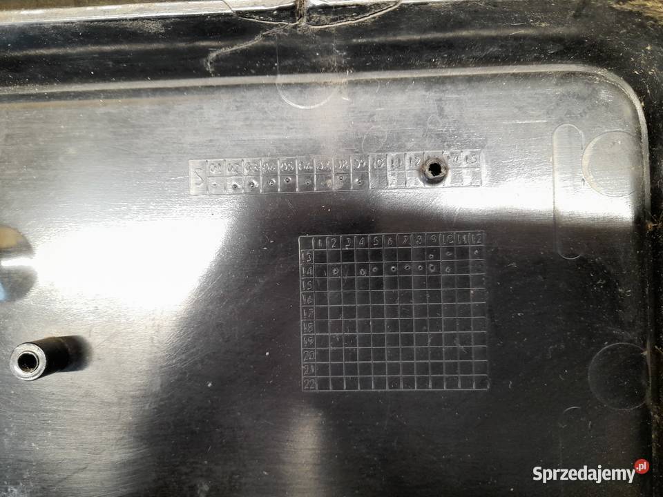 AUDI TT TTS S LINE ATRAPA GRILL 8S0853651 Goleniów