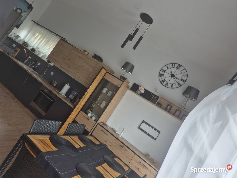 Sprzedam mieszknie w domu dworodzinnym wolnostojący pomorskie Skowarcz