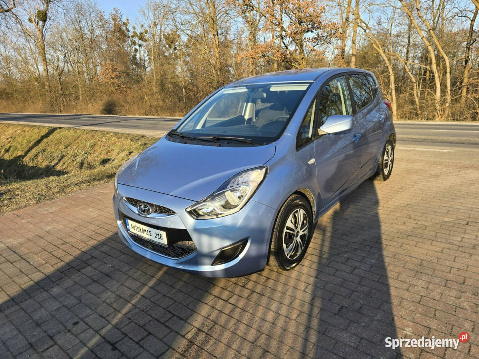 Hyundai ix20 Hyundai ix20 14 benzynka 90 z isofix Cielcza