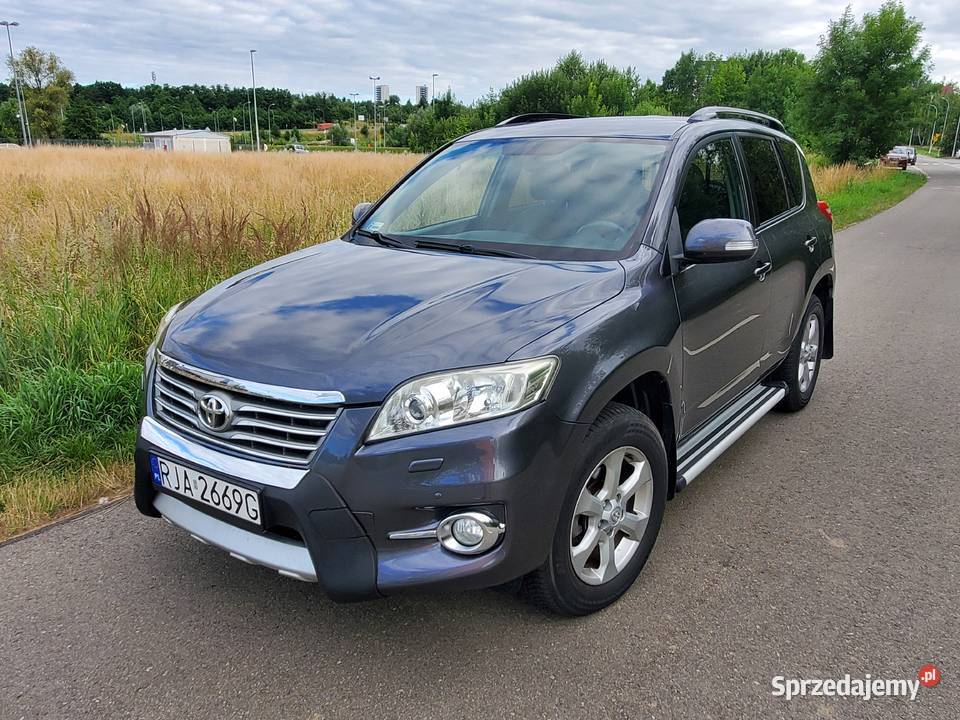 Toyota Rav Polski Salon Pierwszy W Asciciel Jaros Aw Sprzedajemy Pl