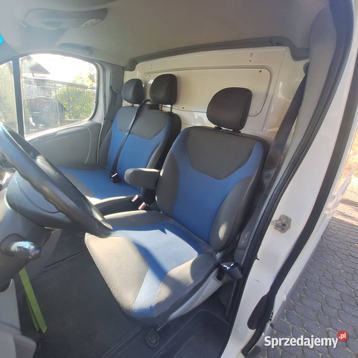 Bus Renault Trafic Rok produkcji 2012 opolskie Opole sprzedam