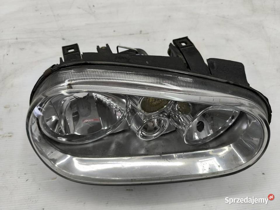 LAMPA PRAWY PRZÓD VW GOLF IV 14 osobowe sprzedam