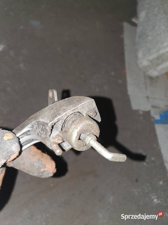 Zamki klamki do drzwi Wartburg z kluczami Warszawa sprzedam