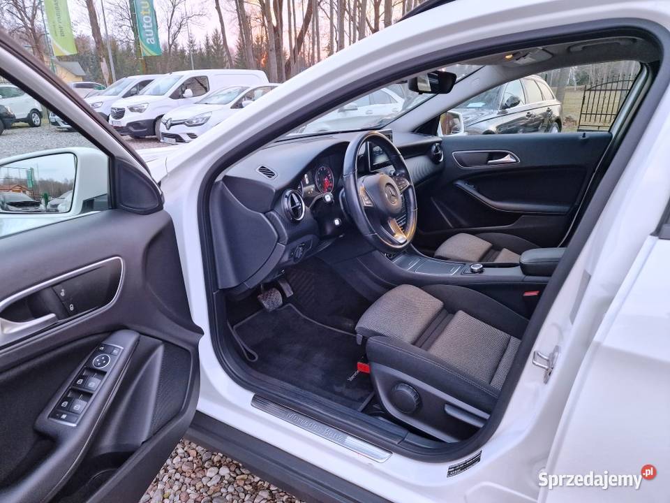 Mercedes GLA180 Salonowy Serwisowany Pełna MP3 Białystok