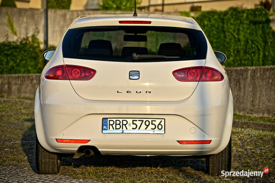 Seat Leon 14 benzyna 86 klima 100 sprawnaPDC 1390cm3 podkarpackie Humniska